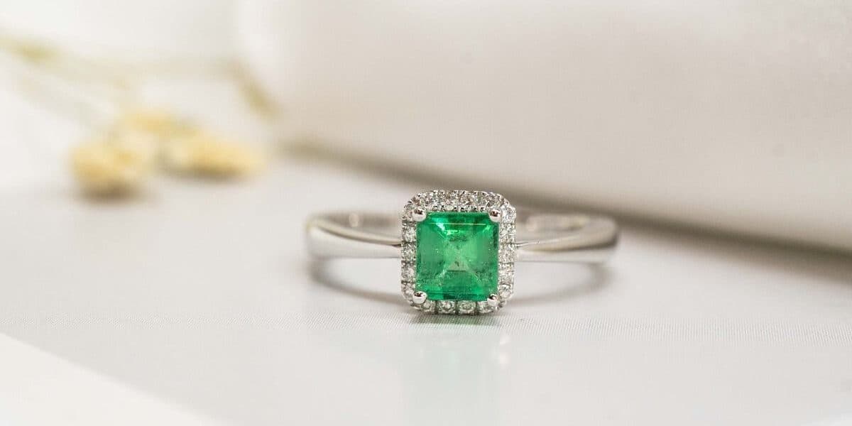 Learn About Emerald Gemstone