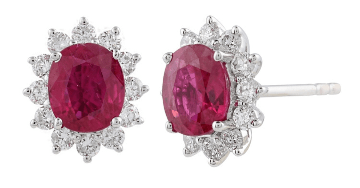 The Best Earrings and Necklaces to Gift This Festive Season