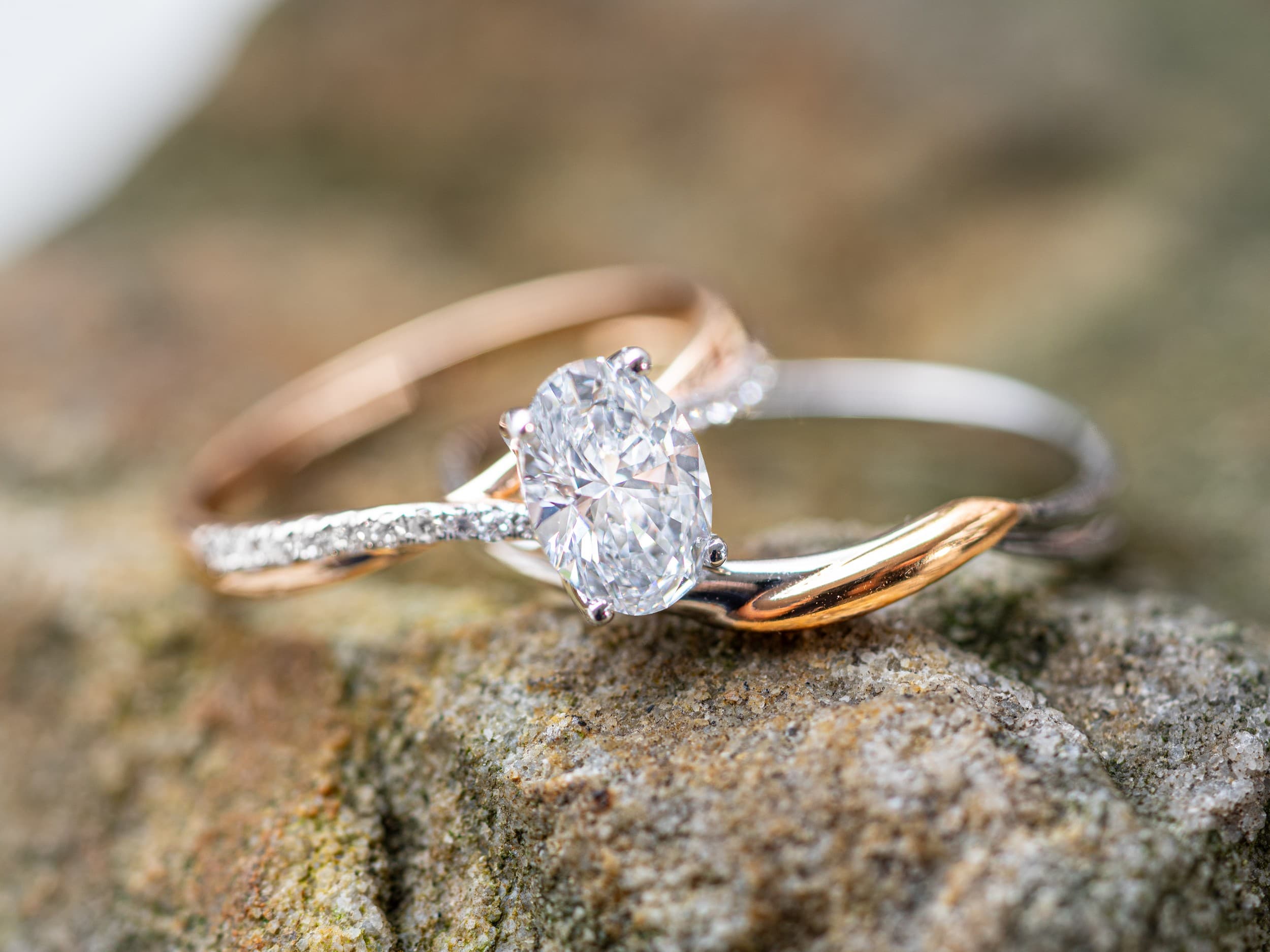 Pavé Engagement Rings: The Ultimate Guide to Sparkle and Elegance