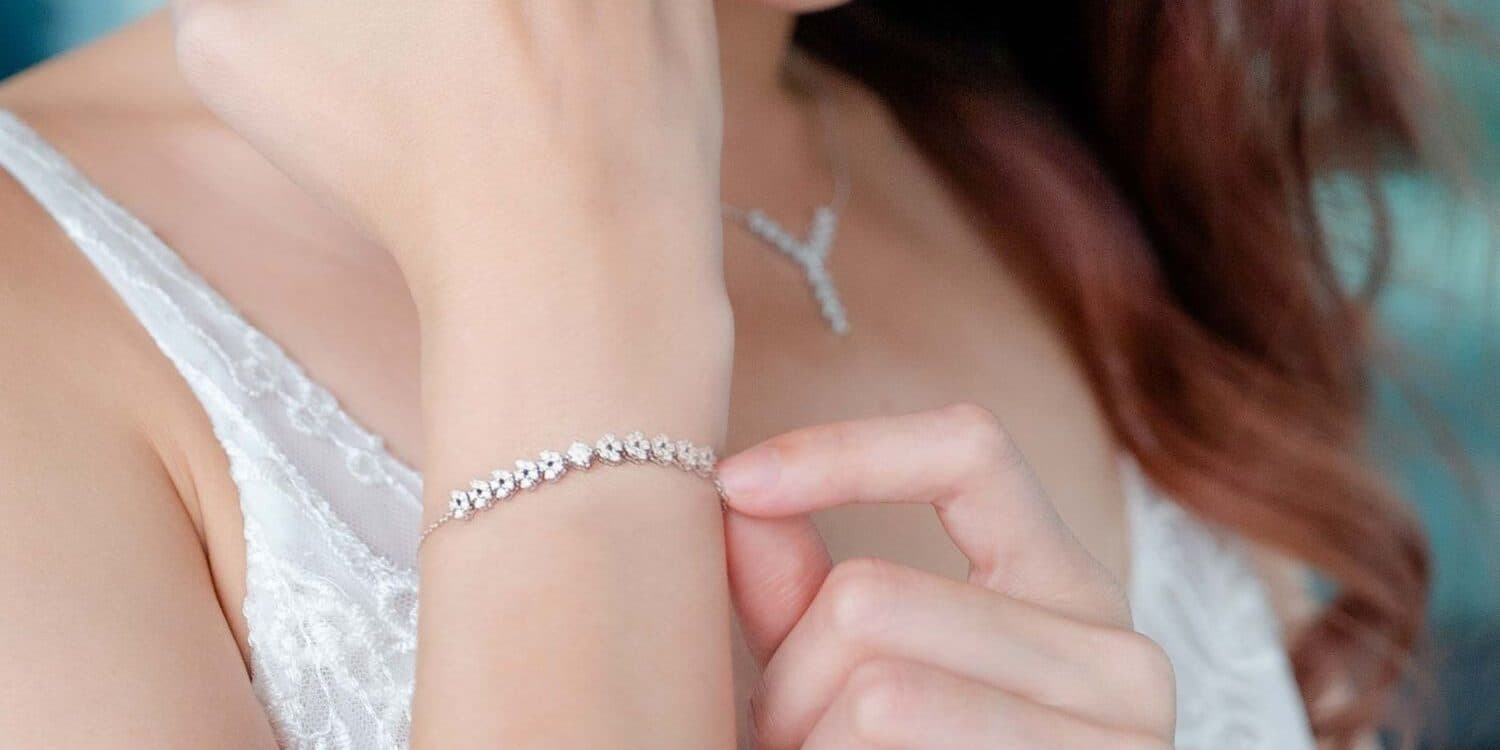 Diamond Style Guide: Master the Art of Wearing Diamonds