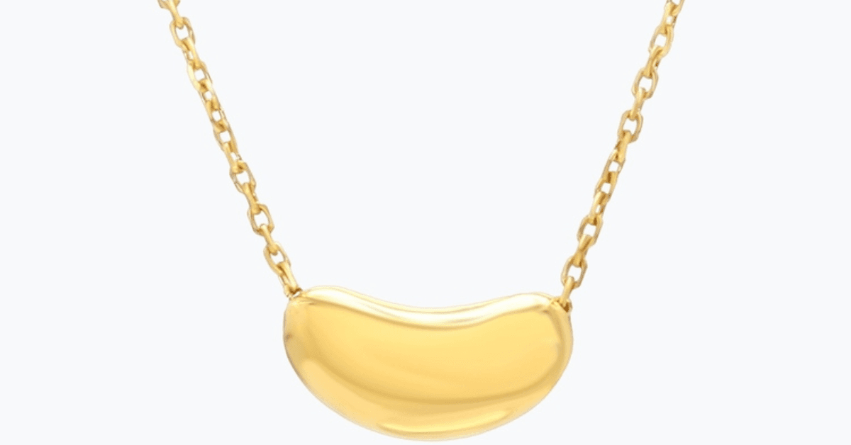 Gold Necklaces That Elevate Your Look: How to Style and Shop in Singapore