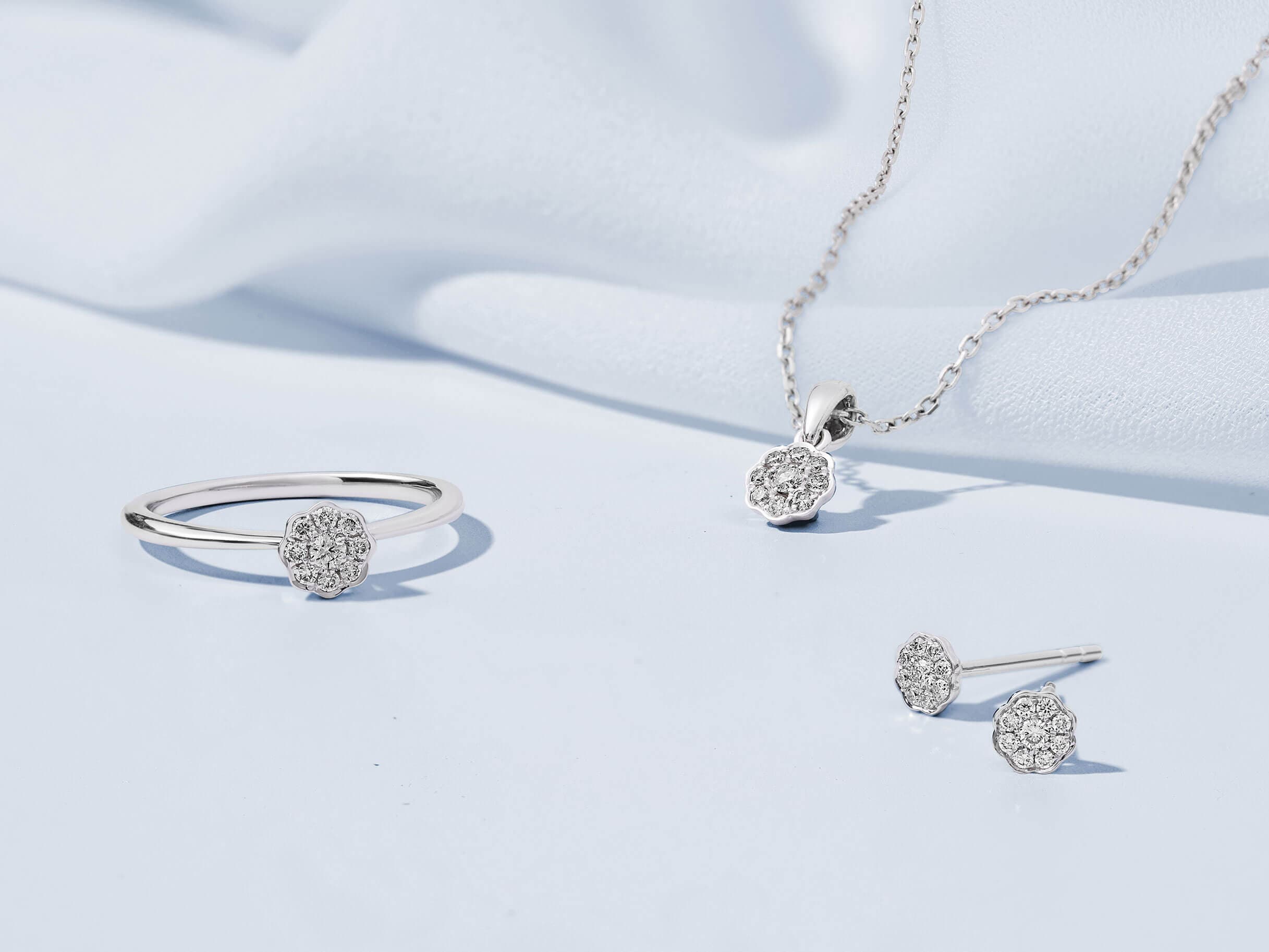 Blossom Illusion Collection