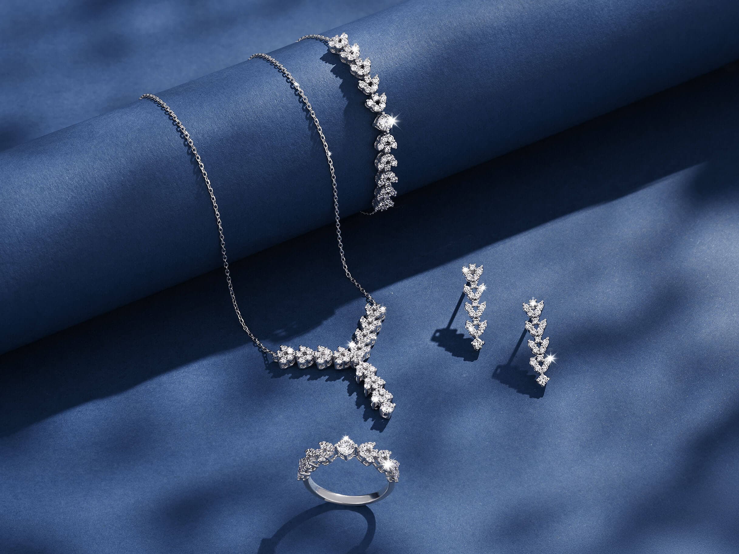 Bridal Jewellery in 18K Gold